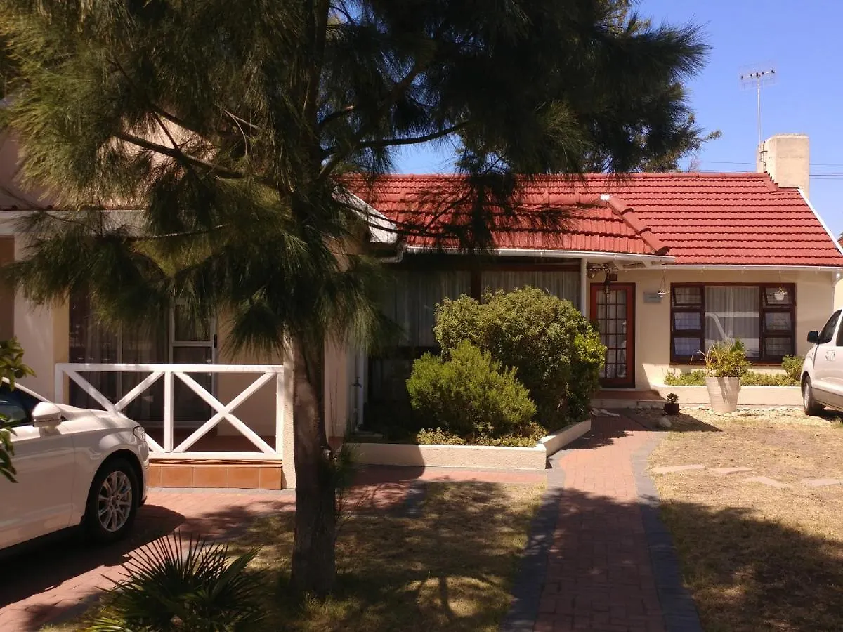 Lily Bed & Breakfast Cape Town